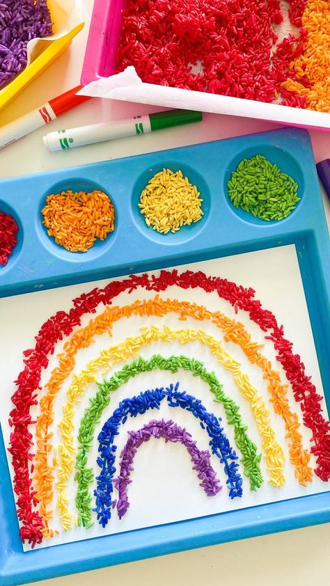 Sensory Fillers, Chick Craft, Diy Sensory Board, Color Rice, Easter Crafts Preschool, Rainbow Rice, Toilet Roll Craft, Colored Rice, Play And Learn