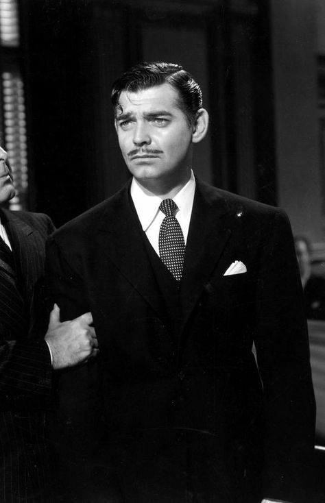 Clark Gable Style, Clarke Gable, Vintage Haircuts, Boom Town, Carole Lombard Clark Gable, Old Hollywood Actors, Rhett Butler, Classic Actors, Hollywood Men