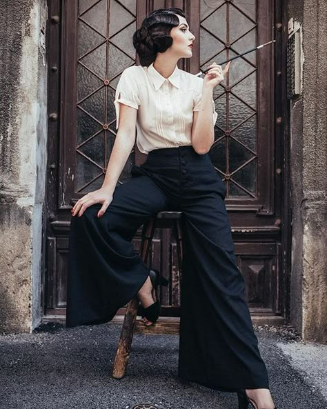 40s Mode, Mode Retro, Academia Fashion, Look Retro, 40s Fashion, Retro Mode, Stil Inspiration, Outfit Trends, Vintage Mode