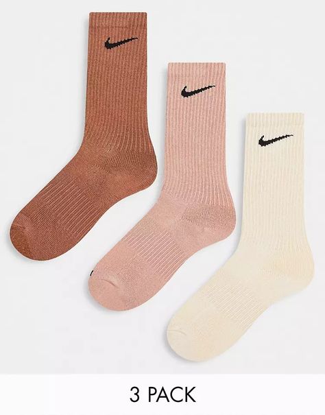 Nike Everyday cushioned crew socks in nude tones 3 pack | ASOS Ootd School, Nike Air Max Jordan, Sacs Tote Bags, Nike Socks, Baskets Adidas, Pink Socks, Sock Packs, Winter Party Dress, Nike Brand