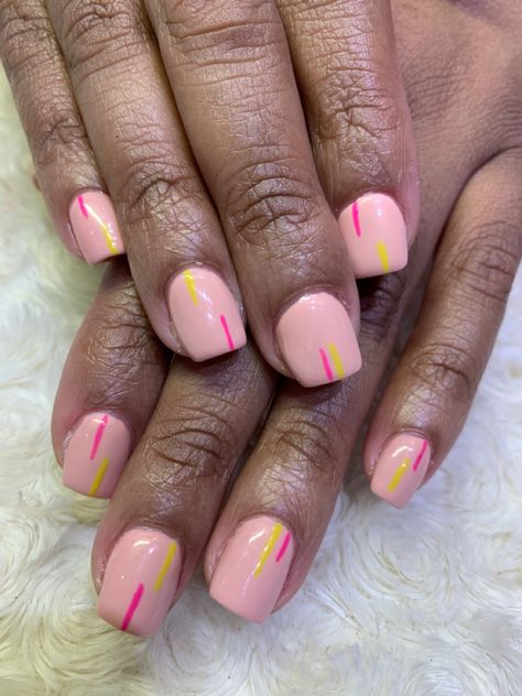 Smile Face Nail Art, Easy At Home Nail Art For Short Nails, Easy Nail Ideas For Beginners, Lines Nails Design, Nail Designs With Lines, Easy Gel Nail Art, Lines Nails, Cute Easy Nail Designs, Line Nail Designs