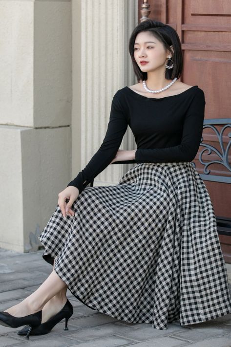 Elegant Checkered Linen Skirt .Outfits.Design.Top.Long.Pattern.Styles.Midi.Crochet Checkered Pattern Outfit, Gingham Midi Skirt, Formal Long Skirt Outfit, Black Plaid Skirt Outfit, Check Skirt Outfit, Checkered Skirt Outfit, Checked Skirt Outfit, Skirt Outfits Korean, Checkered Outfit