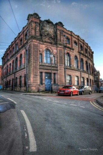 Leek Staffordshire, Hdr Photos, Peak District, Old Buildings, Leeks, Genealogy, England, House Styles, History