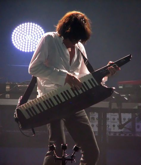 Playing Keyboard Pose, Playing Keyboard Pose Reference, Person Playing Piano Reference, Keytar Pose Reference, Person Playing Keyboard, Keyboard Playing, Beat Machine, Playing Keyboard, Jordan Rudess