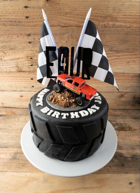 Monster truck tire cake Monster Truck Tire Cake, Monster Truck Cookie Cake, Monster Truck Birthday Cake Ideas, Monster Jam Cakes For Boys, Monster Truck Cakes For Boys, Tire Birthday Cake, Hotwheels Birthday Cake, Monster Truck Cake Ideas, Monster Truck Cakes