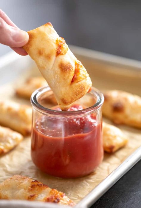 Gf Pizza Bites, Gluten Free Pizza Bites Recipe, Gluten Free Homemade Pizza, Gluten Free After School Snacks, Gf Food Ideas, Gluten Free Freezer Snacks, Gluten Free Pepperoni Rolls, Gluten Free Lunch Ideas For Work, Healthy Gluten Free Snacks