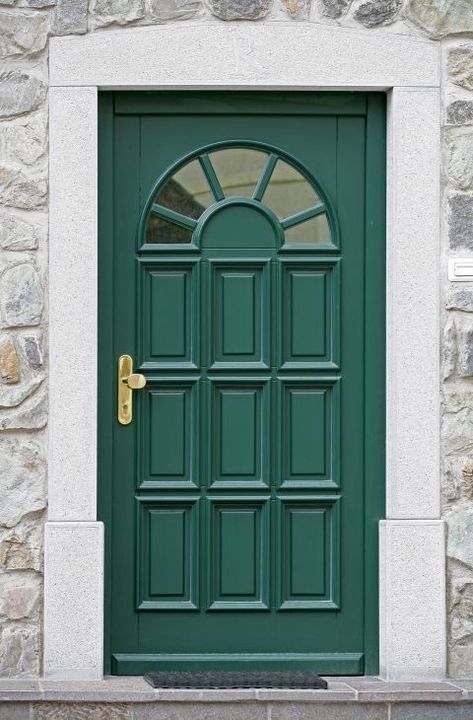 Blue Interior Doors, Statement Door, Green Front Doors, Garage Door Types, Front Door Paint Colors, Door Paint Colors, Painted Front Doors, Green Door, Front Door Colors