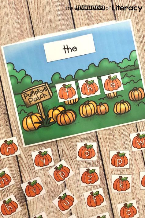 Fall Literacy Centers, Kindergarten Literacy Centers, Pumpkins Kindergarten, Sight Word Centers, Literacy Activities Kindergarten, Halloween Kindergarten, Literacy Centers Kindergarten, Pumpkin Activities, Kindergarten Ela