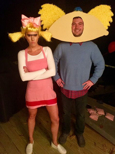 Helga Pataki and Arnold #HeyArnold #Helga #Arnold #Halloween #HelgaCostume #HeyArnoldCostume #Costume #Halloween2017 Hey Arnold Couples Costume, Arnold And Helga Costume, Helga Pataki Costume, Halloween Cartoon Costumes, Hey Arnold Costume, Beer Pong Costume, Cartoon Characters Costumes Ideas, Character Halloween Costumes, Halloween Parejas