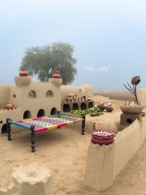 Mud House Indian, Lion Pack, Punjab House, Old Punjab, Women Morning Routine, Cholistan Desert, Punjabi Village, Punjab Village, Spanish House Design