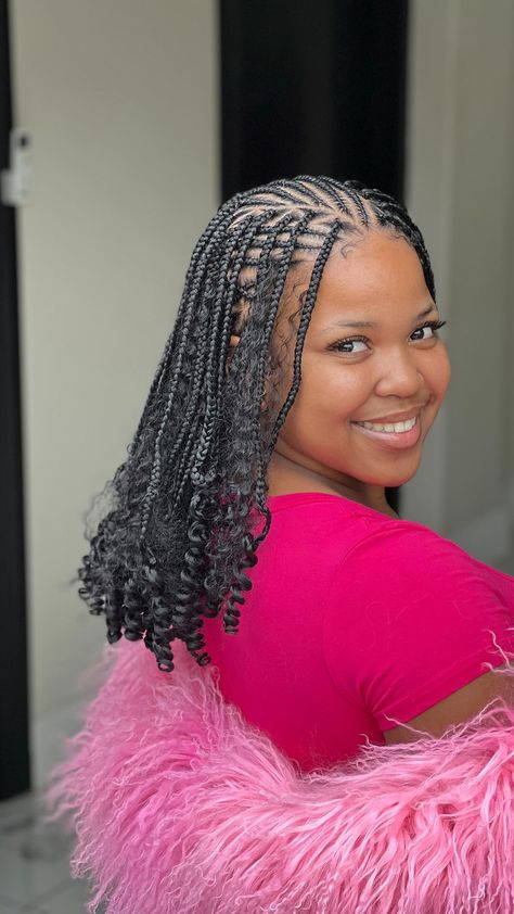 Short Fulani Braids Hairstyles, Short Box Braids With Curls, Short Fulani Braids With Curls, Short Cornrows, Short Fulani Braids, Cornrows With Curls, Hari Styles, Diy Hair Wig, Latest Hair Braids