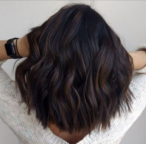 Dark Black Hair Styles, Dark Red Hair Color Balayage, Dark Hair With Ombre Balayage, Two Tone Brunette Hair Dark, Subtle Fall Hair Color, Fall Hair 2023 Dark, Hair Dye Cool Skin Tone, Fall 2023 Mid Length Hair, Chocolate Brown Ash Balayage