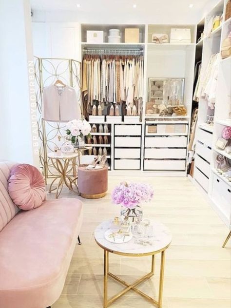 Butik Design, Dressing Room Closet, Dream Closet Design, Pax Wardrobe, Wardrobe Room, Closet Decor, Dekorasi Kamar Tidur, Glam Room, غرفة ملابس