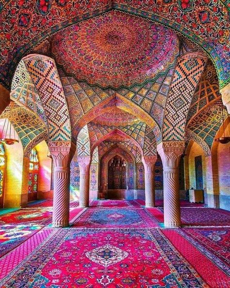 Nasir-Ol-Molk Mosque, Also Known As Pink Mosque, A Traditional Shiraz Mosque, Iran Pink Mosque, Shiraz Iran, Iranian Architecture, Persian Architecture, Foto Langka, Arsitektur Masjid, Iran Travel, Mosque Architecture, Beautiful Mosques