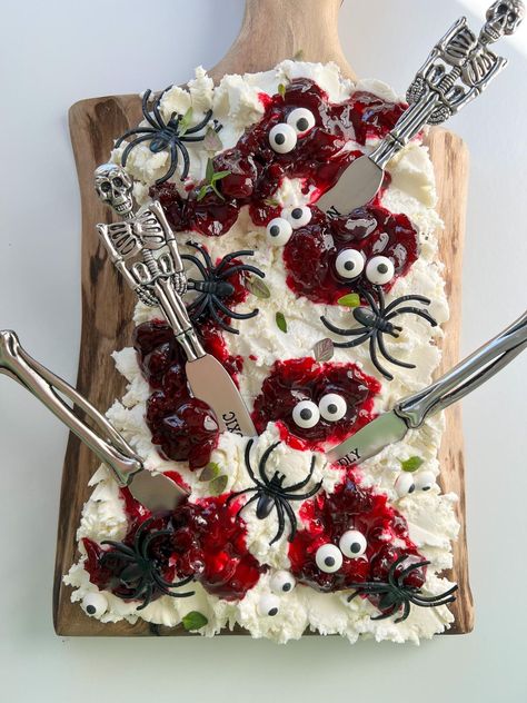 Halloween Cheese Board Fun Food For Halloween Party, Booshetta Halloween, Cheese Dip Halloween, Halloween Party Food Kids Easy, Prosciutto Skull Head, Halloween Cheese Dip Ideas, Spooky Italian Food, Butter Board Halloween, Chacutery Board Ideas Spooky