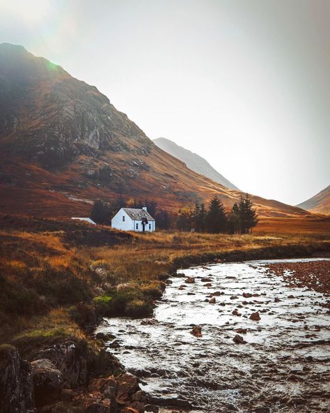 Rachel | UK Outdoor Nature on Instagram: “Nice to see the weather around the famous Glen Coe cottage sunny for a change ☺️ although I have got it in the ‘mood’ but you’ll have to…” Highland Cottage Scotland, Cottage In Scotland, Farmhouse Scotland, Cottage Scotland, Highland Cottage, Glen Coe Scotland, Scottish Highland House, Scottish Cottage Aesthetic, Cottage On A Hill