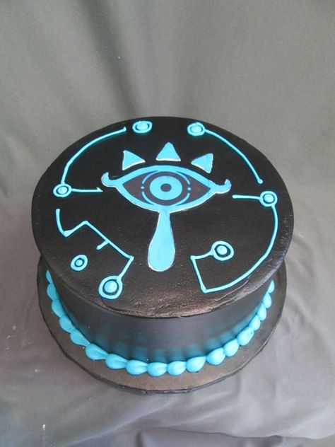 The Legend of Zelda Cake Zelda Shield Cake, Zelda Breath Of The Wild Cake Ideas, Zelda Totk Cake, Link Cake Zelda, Link Birthday Cake Zelda, Breath Of The Wild Birthday Cake, Link Zelda Cake Ideas, Zelda Breath Of The Wild Birthday Cake, Zelda Botw Cake