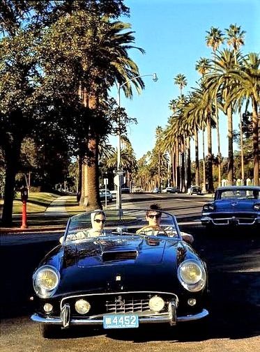 Alain & Nathalie Delon in their 1961 Ferrari 250 GT California Spyder Ferrari Vintage, Ferrari Mondial, Bmw Classic Cars, Ferrari California, Ferrari 250, Bmw Classic, Italian Beauty, California Cool, Alain Delon