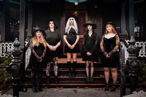 Witch Coven Photoshoot, Coven Photoshoot, Ahs Witches, Witches Night Out, Witch Photos, Witch Pictures, Witch Coven, Halloween Photography, Dark Witch