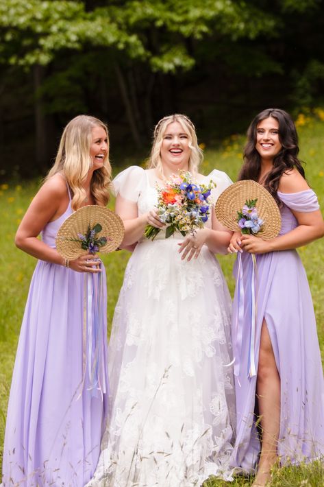 Eco friendly alternative to bouquets for bridesmaids. Modern bride uses fans for bridesmaids. Bridesmaids Not Holding Flowers, Bridesmaid No Flowers, Bridesmaid Unique Bouquet, Alternative To Flowers For Bridesmaids, Bridesmaid Fan Bouquet, Bridesmaids With Fans, Alternative To Bouquets For Bridesmaids, No Bouquet Bridesmaid, Bridesmaid Flower Alternative