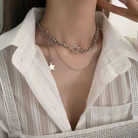 Shiny Star pendant Layered Necklace Y2k Jewelry for Women 2023 Fashion Pentagram Silver Color Choker Y2k Pattern, Chain Necklace Silver, Star Decor, Kacamata Fashion, Y2k Jewelry, Star Charm Necklace, Layered Chain Necklace, Layered Chain, Star Chain