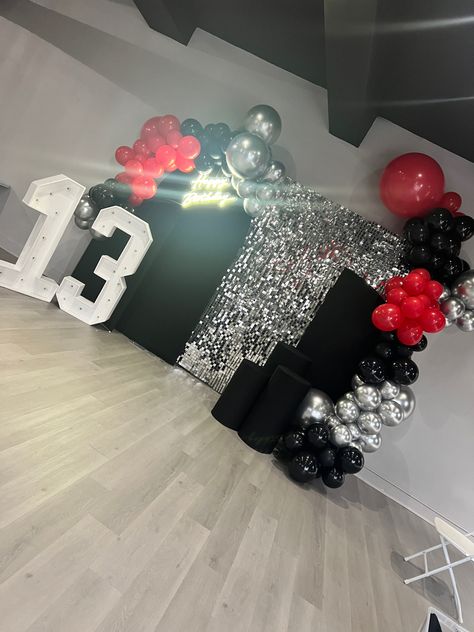 Jordan Party Decorations, Sequence Wall, Harry Potter Baby Room, Ball Theme Party, Sneaker Party, Basketball Themed Birthday Party, Cricut Tshirt, Prom Backdrops, 13th Birthday Party