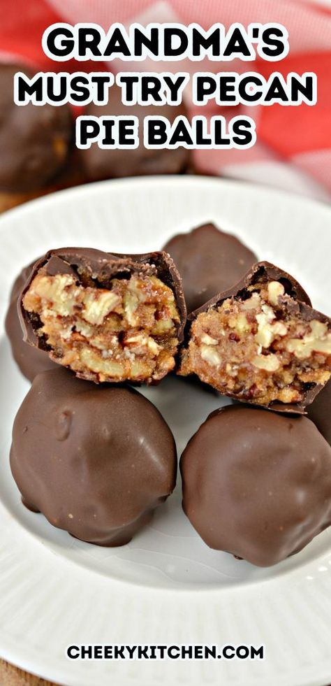 These Pecan Pie Balls incorporate the same traditional flavors you love from a pecan pie without all the mess. Fried Pecan Pies Recipe, Apple Pie Balls, Chocolate Pecan Pie Balls, Christmas Chocolate Pecan Pie Balls, Pecan Pie Balls No Bake, Amish Fry Pies Recipe, Pecan Pie Truffles, Fry Pies, Halloween And Fall Decorations