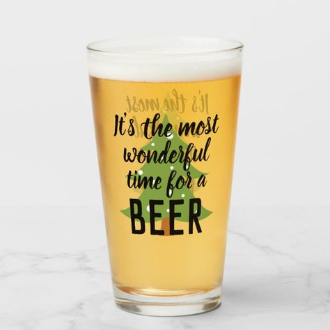 Funny Beer Glass, Hannukah Recipes, Christmas Wine Glasses, Beer Funny, Christmas Beer, Christmas Glasses, Beer Humor, Beer Mugs, Christmas Wine