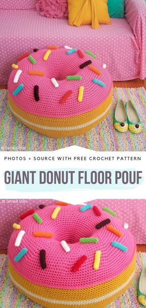 Crochet Pouf Pattern, Crochet Cushion Pattern, Crochet Pouf, Crochet Mignon, Confection Au Crochet, Crochet Cushion Cover, Crochet Pillow Pattern, Crochet Food, Beginner Crochet Projects