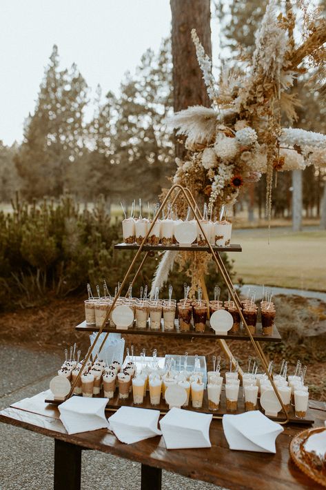 Bohemian Wedding Dessert Table, October Wedding Rehearsal Dinner, Cake In A Cup Wedding, Wedding Food Decorations, Neutral Wedding Dessert Table, Intimate Wedding Food Ideas, Boho Wedding After Party, Boho Birthday Dessert Table, Boho Wedding Dinner Table