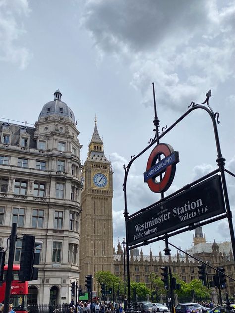 london big ben westminster station red bus england aesthetic city Westminster Aesthetic, Westminster Station, London Big Ben, England Aesthetic, Big Ben London, Aesthetic City, Red Bus, Beautiful Cities, Westminster