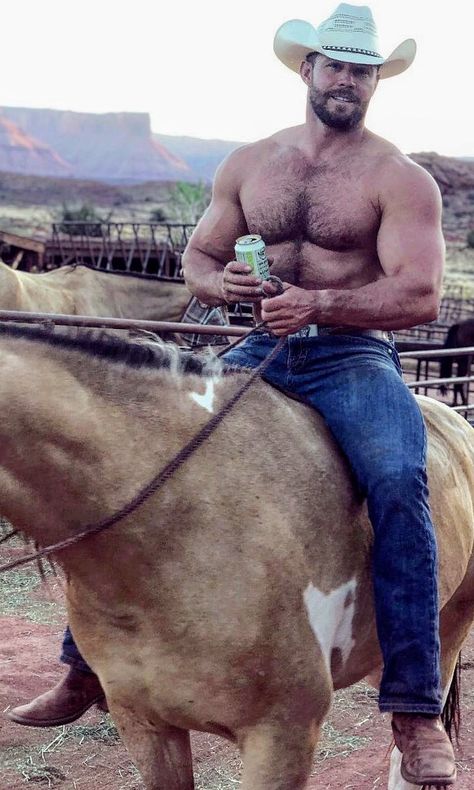 Handsome cowboy #Handsome #Beard #HandsomeMen #BeardedMen #Cowboy #Muscular #FarmBoy #Blonde #BaseballCap #Gay #BlueCollar @trace.trainer Good Looking Cowboys, Buff Cowboy, Cowboy Handsome, Blonde Cowboy, Trace Trainer, Hot Cowboy, Gay Cowboy, Chris Kyle, Handsome Cowboys