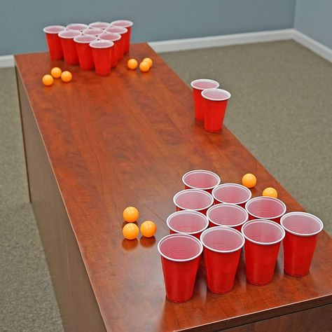 Games With Cups, Pool Games For Adults, Funny Games For Groups, Christmas Party Games For Adults, Fun Halloween Party Games, Christmas Games For Adults, Sweet Sixteen Birthday Party Ideas, Pong Game, Games Night