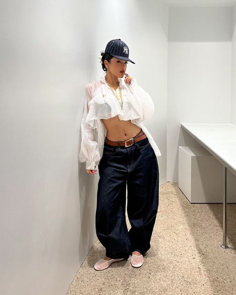 koleen on X: "Personal style! https://t.co/5NVoWm4AbH" / X Koleen Diaz Outfits, Fashion Statement Outfits, Koleen Diaz, Japan Outfits, October 8, Causual Outfits, Streetwear Fashion Women, Feminine Outfit