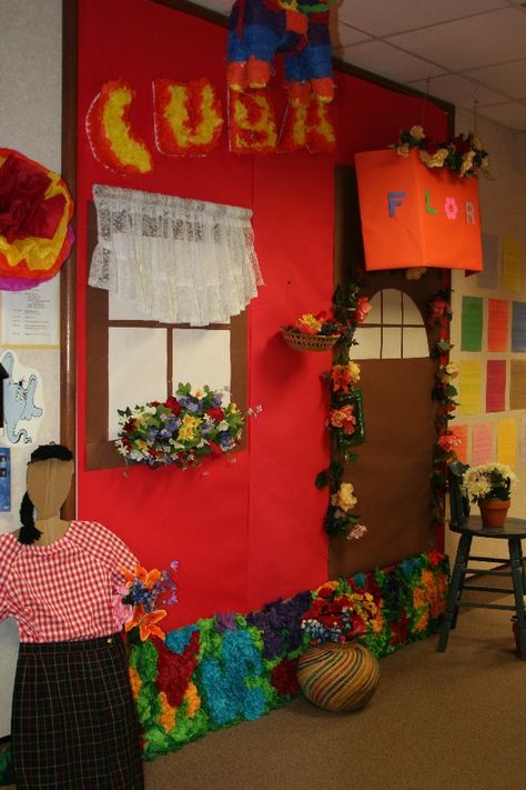 Forest Glen Hispanic Festival Bulletin Boards - 2007 Colombia Classroom Door, Spanish Class Decorations, Hispanic Heritage Month Bulletin Board, Cuba Country, School Hallway Decorations, Classroom Wall Displays, Multicultural Activities, Heritage School, Hispanic Heritage Month Activities