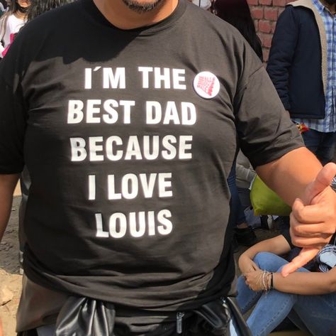 Dads Love Harry Styles Shirt, Fitf Tour Outfits, Harry Styles Concert Outfits, Dads Love, Harry Styles Shirt, Harry Outfits, London Boy, Harry Styles Concert, Diy Clothes Design