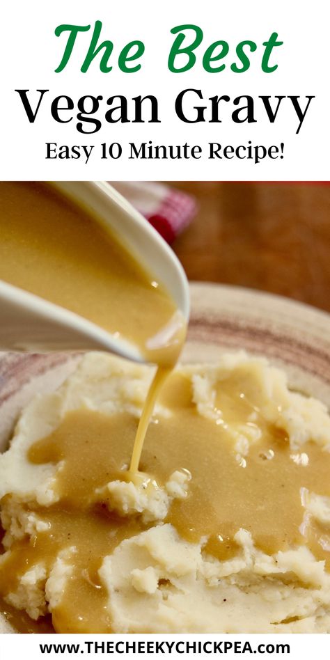 vegan gravy being poured over mashed potatoes Easy Vegan Gravy Recipe, Vegan Turkey Gravy Recipe, Easy Vegetarian Gravy, Vegetarian Turkey Gravy, Vegan Chicken Gravy Recipe, Easy Vegan Gravy, Vegan Gravy Thanksgiving, Vegan Turkey Gravy, Low Calorie Gravy