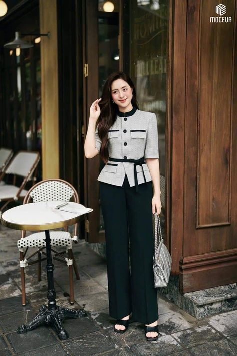 Blazer Korean Style, Gaun Dress, Bangkok Trip, Balloon Hacks, Fashion Reference, Korean Casual Outfits, Elegant Outfits, Trip Outfits, Custom Clothing