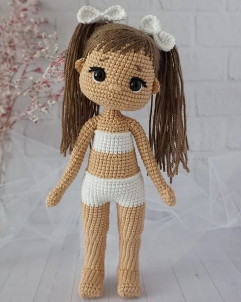 Arigumi Doll Patterns, Free Pattern Crochet Toys, Amigurumi People Free Pattern, Crochet Amigurumi Dolls, Free Amigurumi Patterns Doll, Crochet Doll Hair Tutorial, Crochet Small Doll Free Pattern, Small Crochet Dolls Free Patterns, Crocheted Dolls Free Patterns