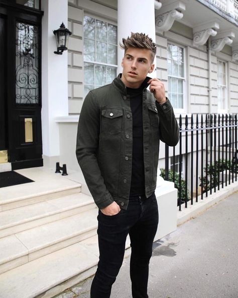 Mens Rugged Style Outdoors, Jean Jacket Outfits Men, Denim Jacket Men Outfit, Denim Outfit Men, Green Denim Jacket, Jean Jacket Outfits, Denim Jacket Outfit, Black Pants Men, Street Style Outfits Men