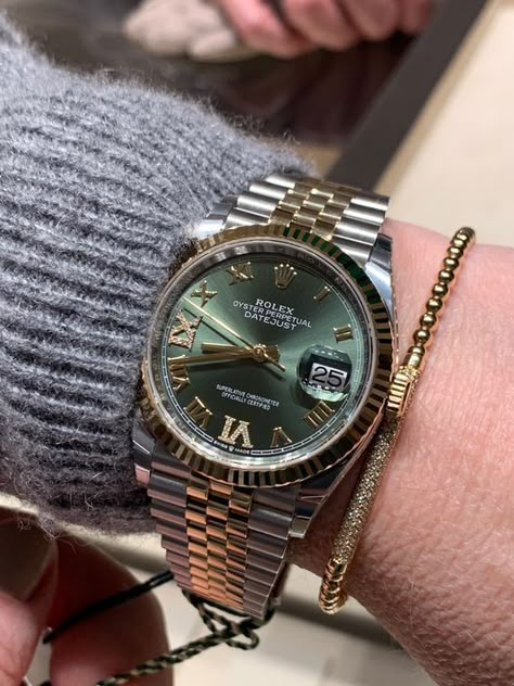 Rolex Watches Women, Fancy Watches, Expensive Jewelry Luxury, Rolex Watches For Men, Expensive Watches, Rolex Watch, Classy Jewelry, Expensive Jewelry, Jewelry Lookbook