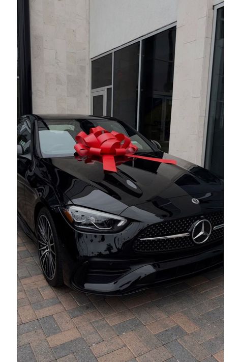 Black Mercedes, Tmax Yamaha, Vision Board Pics, مرسيدس بنز, Dream Cars Mercedes, Vision Board Pictures, Mercedes Car, Luxury Lifestyle Dreams, Benz Car