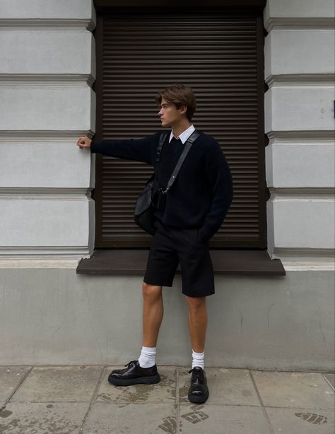 2022 outfit for men Black Shorts Outfit Men Streetwear, Chunky Loafers Outfit Men, Derby Outfits Men, Derby Shoes Outfit, Loafers Outfit Summer, Socks Outfit Men, Gods Aesthetic, Brandon King, God Of Fury