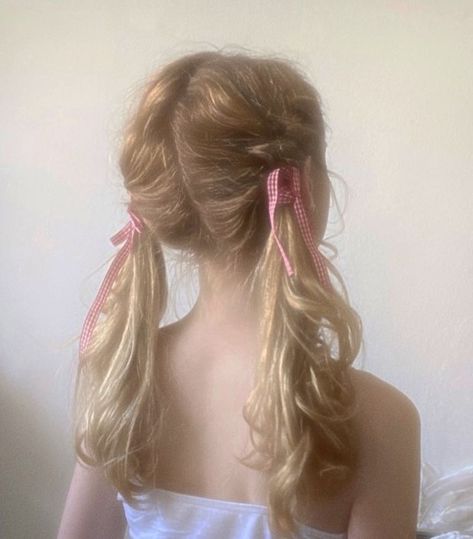 Pigtail Aesthetic, Peinados Fáciles Para Cabello Corto, Lily Rose Depp, Dream Hair, Aesthetic Hair, استوديو الصور, Pretty Hairstyles, العناية بالشعر, Aesthetic Girl