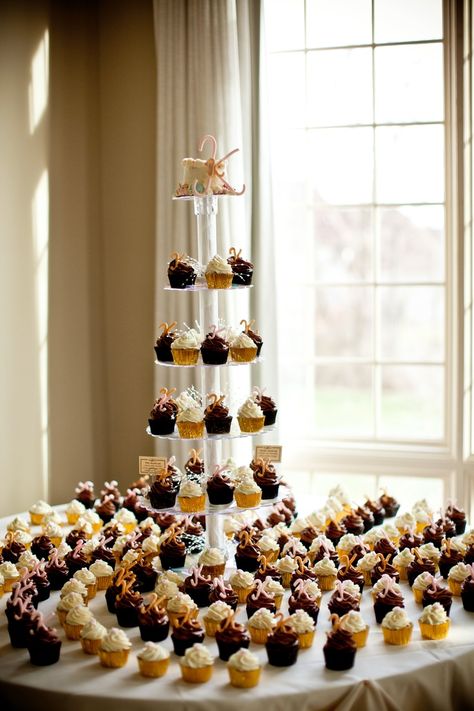 Wedding Cupcake Table, Cupcake Tower Cake, Wedding Food Display, Wedding Cupcake Display, Cupcake Table, Savannah Beach, Cupcake Tower Wedding, Desserts Cupcakes, Cupcake Wedding