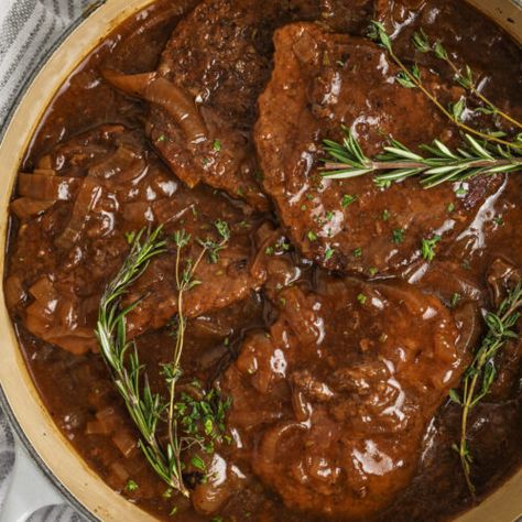 Cube Steaks with Balsamic Onion Gravy - Spend With Pennies Cube Steak Venison Recipe, Balsamic Gravy, Cube Steak Recipe, Cube Steaks, Cube Steak And Gravy, Roasted Veggies In Oven, Balsamic Onions, Cubed Steak, Beef Stroganoff Easy