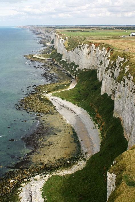 travelingcolors: “Cliffs on the Côte d’Albâtre | France (by Antoine Grandeau) ” Normandie France, Coast Line, Chateau France, Best Vacations, Pretty Places, France Travel, Places Around The World, On The Edge, Vacation Destinations