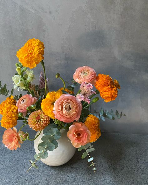 This week’s customer favorite combo! We love everything about Marigolds! This same combination works wonderful with a pop or red or some coral peonies! Peony Marigold Bouquet, Marigold Wedding Bouquet, Marigold Bouquet, Marigold Wedding, Coral Peonies, Bouquet Flower, Flower Shop, Future House, Flowers Bouquet