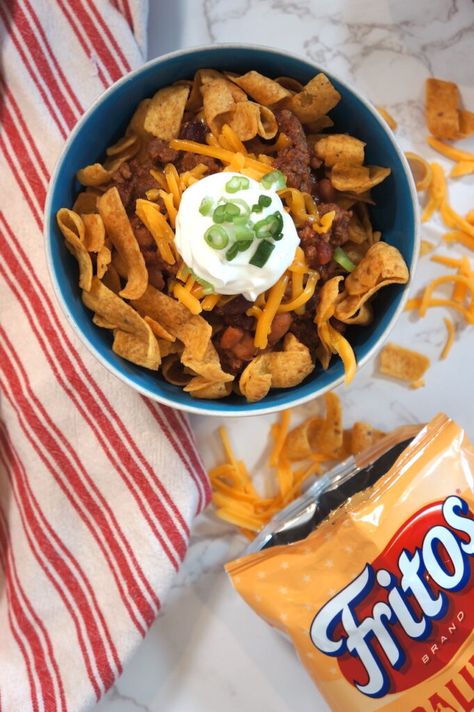 Walking Taco Casserole Recipe with Fritos - Easy Family Dinner Taco Slow Cooker, Walking Taco Bake, Frito Recipe, Walking Taco Casserole, Baked Tacos Recipe, Walking Taco, Ground Beef Casserole Recipes, Walking Tacos, Taco Bake