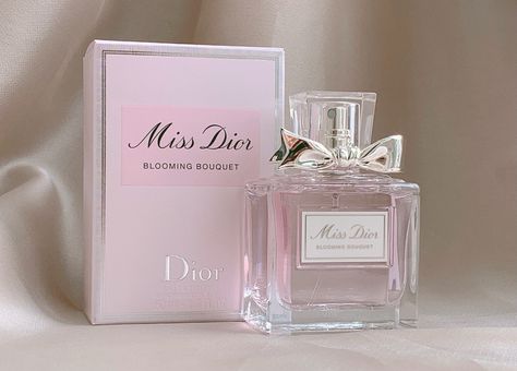 Dior Blooming Bouquet Aesthetic, Dior Miss Dior Blooming Bouquet, Dior Perfume Blooming Bouquet, Miss Dior Blooming Bouquet Aesthetic, Blooming Bouquet Miss Dior, Dior Blooming Bouquet Perfume, Girls Halo, Dior Miss Dior, Blooming Bouquet